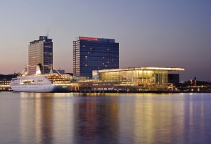 Movenpick Hotel Amsterdam City Centre (41K)